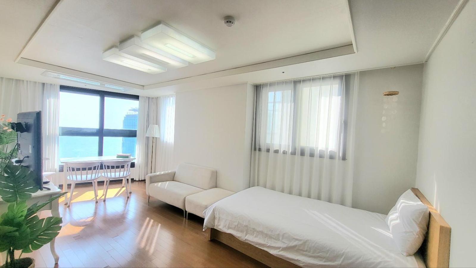 Haeundae Lavender House-Irua Hotel Pusan Zewnętrze zdjęcie